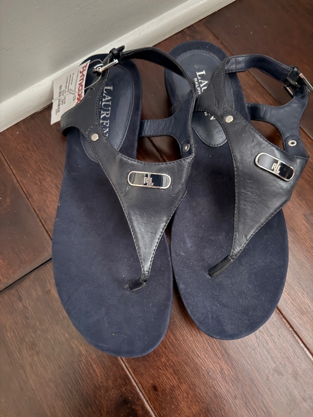 NWT Lauren Ralph Lauren Kacy Navy thong sandals size 8